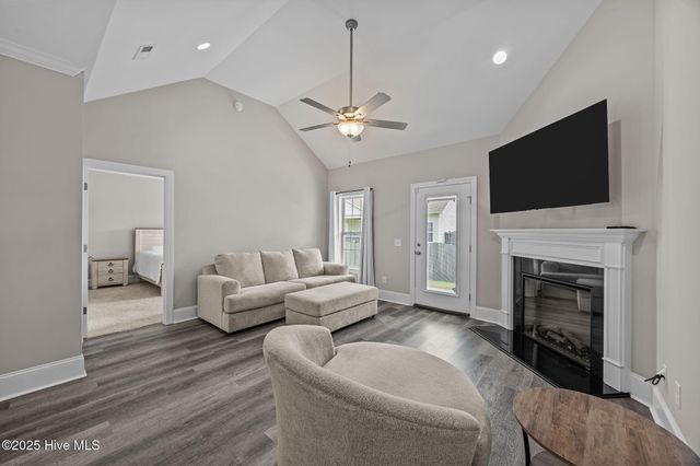 2301 Dovedale Drive A, Greenville, NC 27834