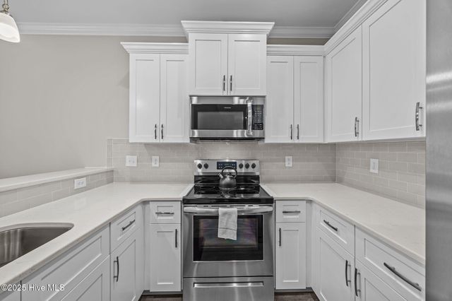 2301 Dovedale Drive A, Greenville, NC 27834