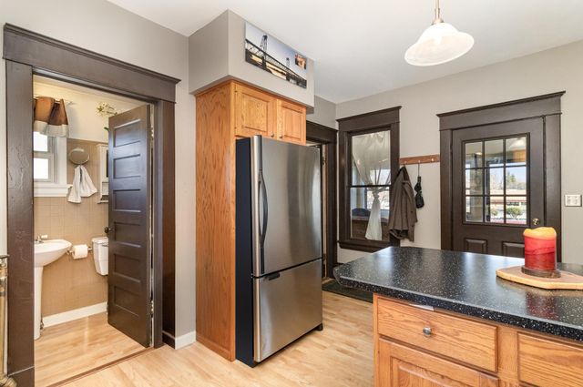 1004 College Avenue, Red Wing, MN 55066