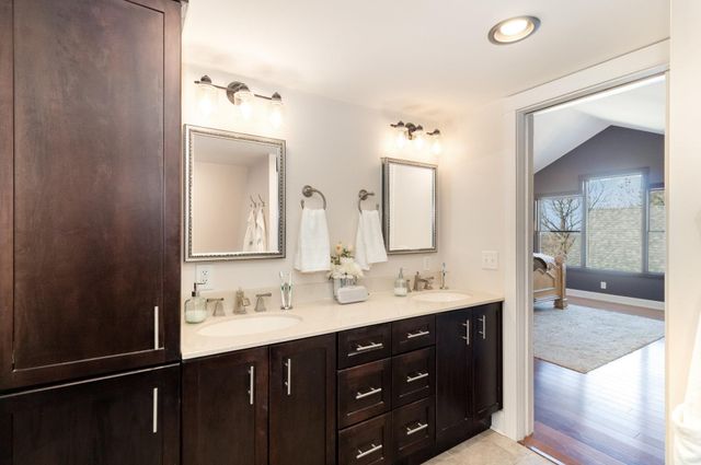 1004 College Avenue, Red Wing, MN 55066