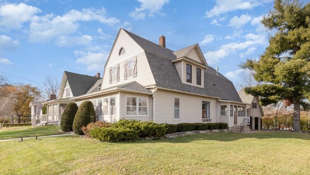 1004 College Avenue, Red Wing, MN 55066