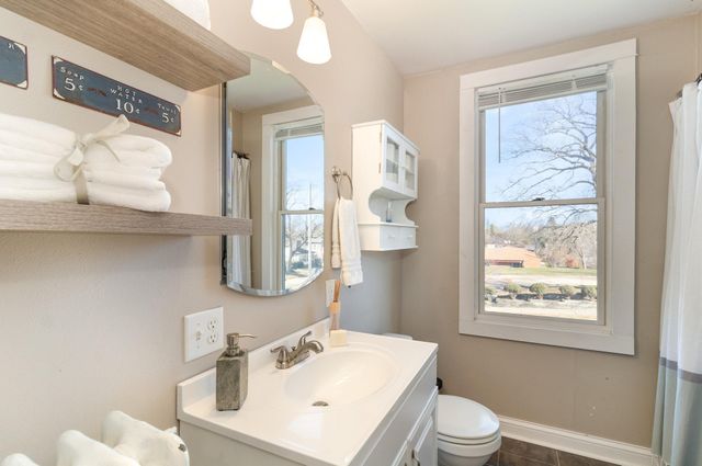 1004 College Avenue, Red Wing, MN 55066