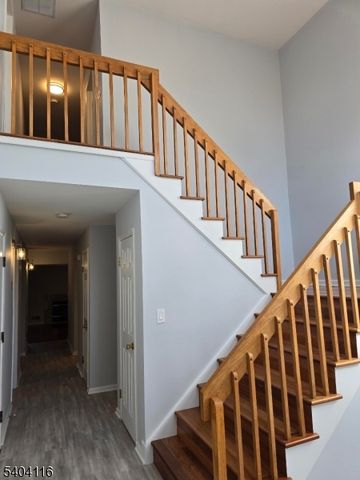 173 Castle Ridge Drive, East Hanover Twp., NJ 07936