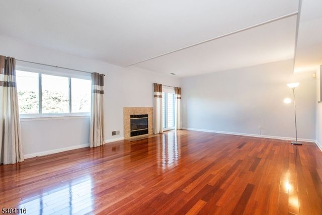 173 Castle Ridge Drive, East Hanover Twp., NJ 07936