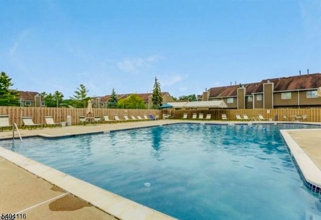 173 Castle Ridge Drive, East Hanover Twp., NJ 07936