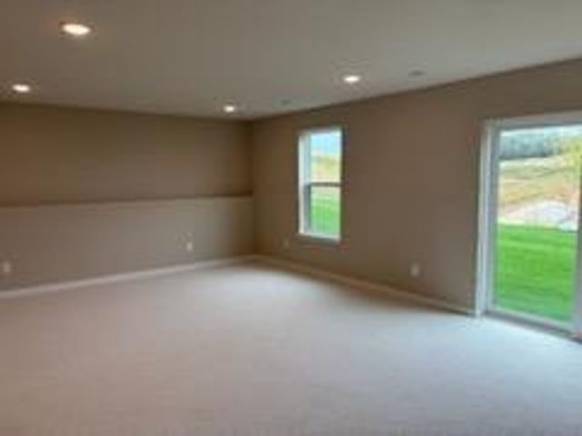 8799 63rd Street S, Cottage Grove, MN 55016