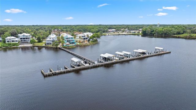 101 YACHT CLUB POINT, Green Cove Springs, FL 32043