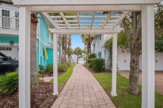 101 YACHT CLUB POINT, Green Cove Springs, FL 32043