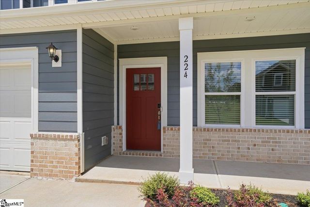 224 Abraham Way, Boiling Springs, SC 29316