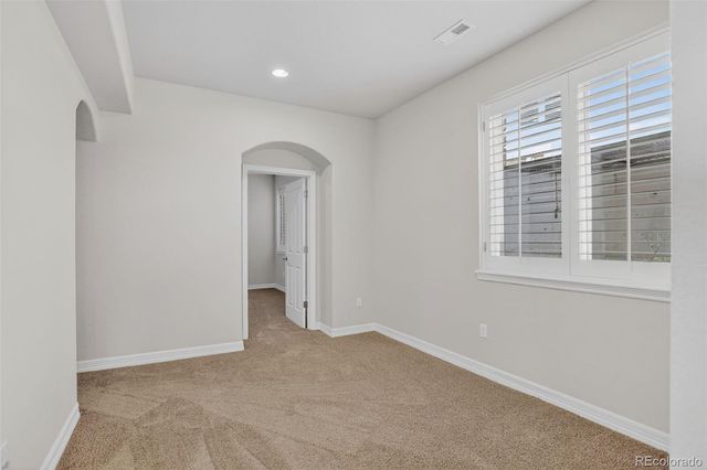 6568 S Blackhawk Way, Aurora, CO 80016