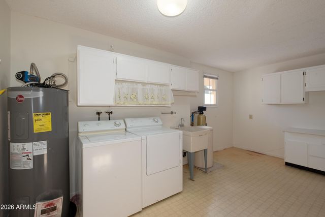 9631 W SPANISH MOSS Lane W, Sun City, AZ 85373