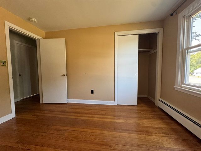 7 Gardner Ave, Attleboro, MA 02703