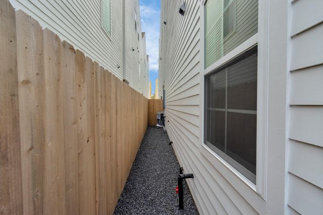 2007 Bauer Drive E, Houston, TX 77080