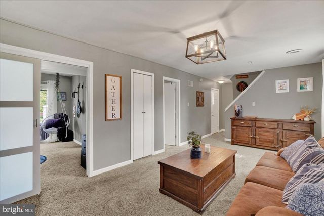 2431 ONYX RD, York, PA 17408