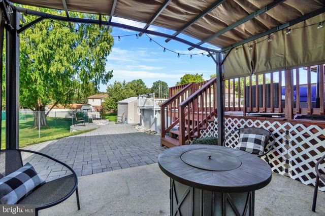 2431 ONYX RD, York, PA 17408