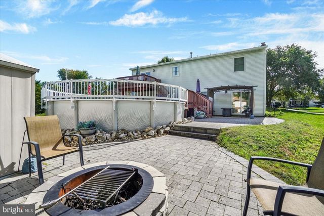 2431 ONYX RD, York, PA 17408
