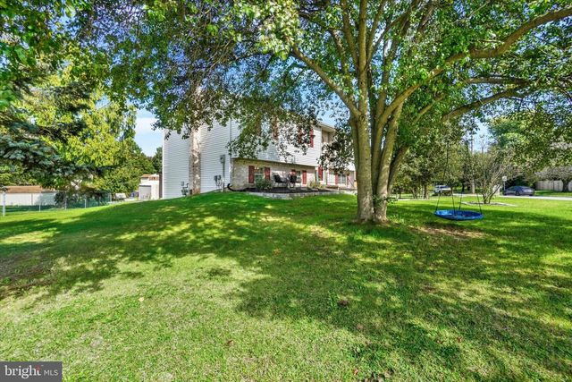 2431 ONYX RD, York, PA 17408