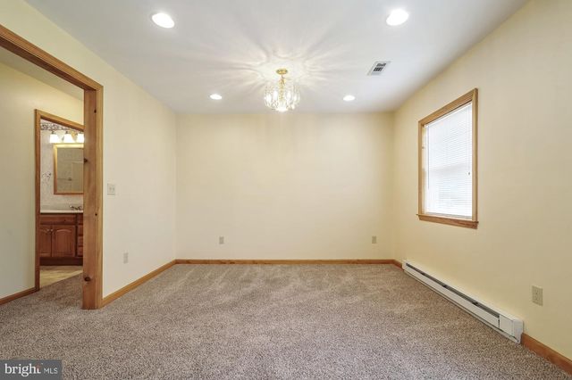 2272 FORREST AVE, Dover, DE 19904