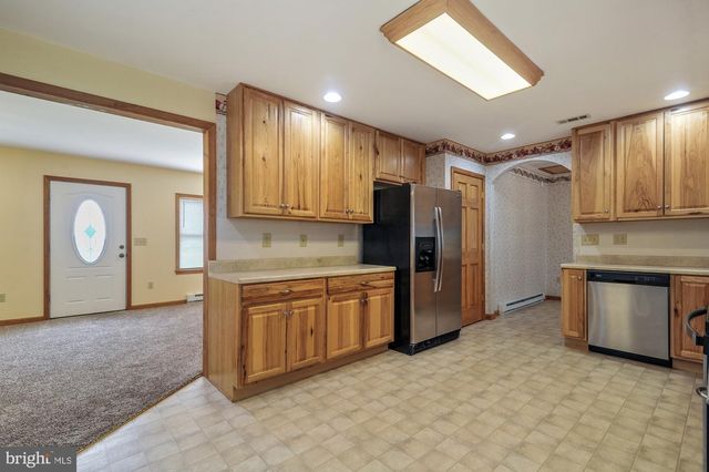 2272 FORREST AVE, Dover, DE 19904