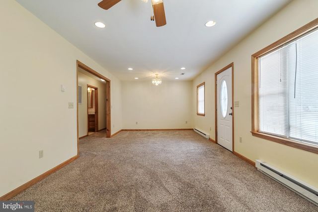 2272 FORREST AVE, Dover, DE 19904