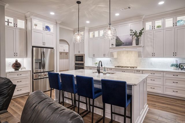 87 Elcano Drive, Hot Springs Village, AR 71909