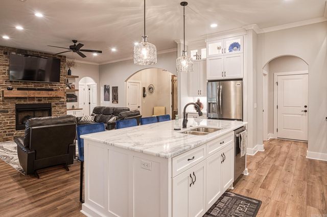 87 Elcano Drive, Hot Springs Village, AR 71909