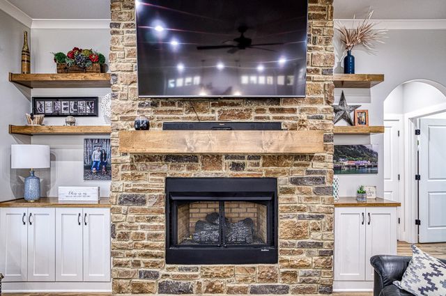 87 Elcano Drive, Hot Springs Village, AR 71909