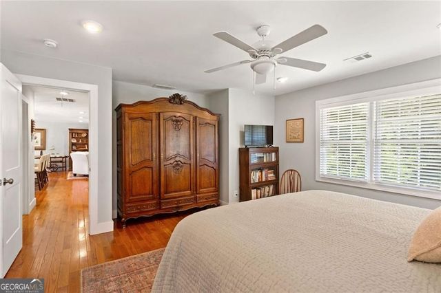3662 Twin Oaks Drive SE, Smyrna, GA 30080