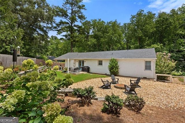 3662 Twin Oaks Drive SE, Smyrna, GA 30080