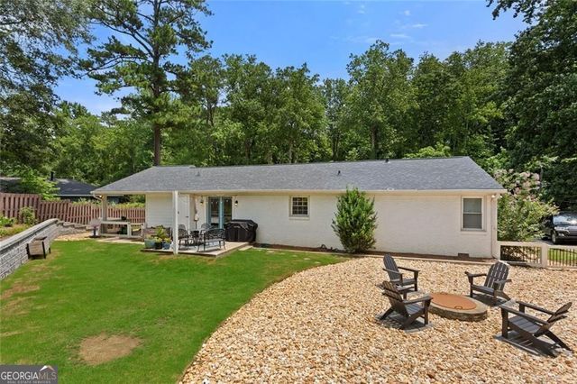 3662 Twin Oaks Drive SE, Smyrna, GA 30080