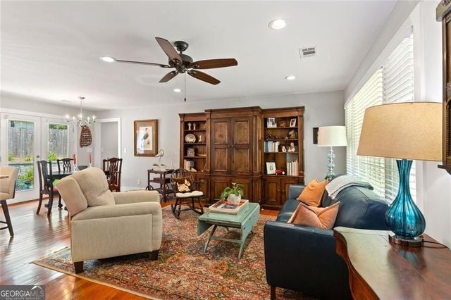 3662 Twin Oaks Drive SE, Smyrna, GA 30080