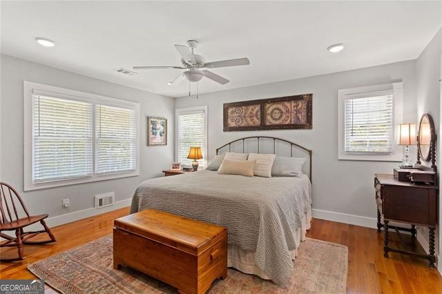 3662 Twin Oaks Drive SE, Smyrna, GA 30080