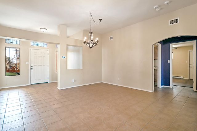 861 Loma Pinon Loop NE, Rio Rancho, NM 87144