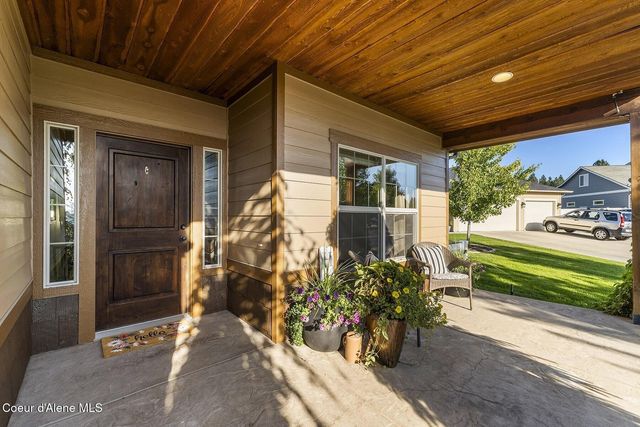 13288 N Glistening Ct, Rathdrum, ID 83858