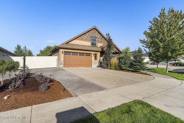 13288 N Glistening Ct, Rathdrum, ID 83858