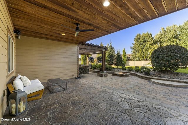 13288 N Glistening Ct, Rathdrum, ID 83858