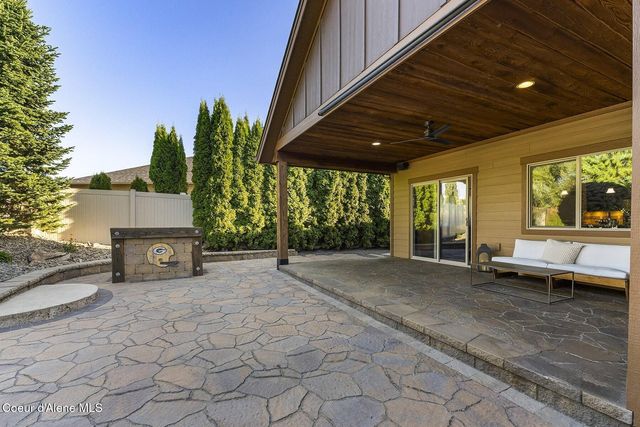 13288 N Glistening Ct, Rathdrum, ID 83858