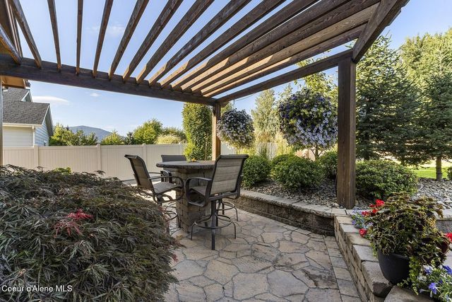 13288 N Glistening Ct, Rathdrum, ID 83858