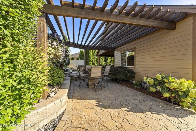 13288 N Glistening Ct, Rathdrum, ID 83858