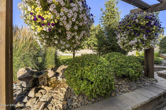 13288 N Glistening Ct, Rathdrum, ID 83858