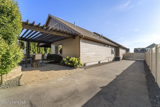 13288 N Glistening Ct, Rathdrum, ID 83858