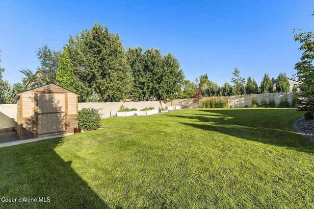 13288 N Glistening Ct, Rathdrum, ID 83858