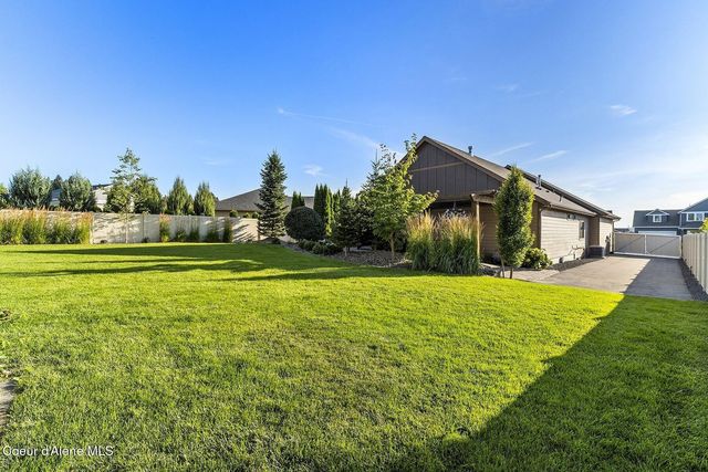 13288 N Glistening Ct, Rathdrum, ID 83858