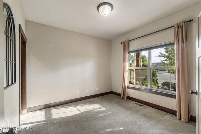 13288 N Glistening Ct, Rathdrum, ID 83858