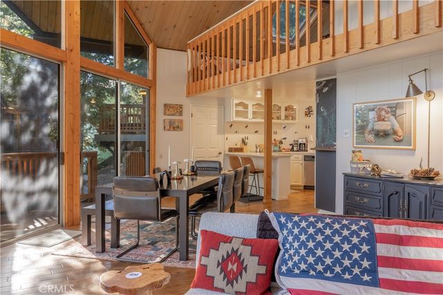 238 Shasta Drive, Lake Arrowhead, CA 92352