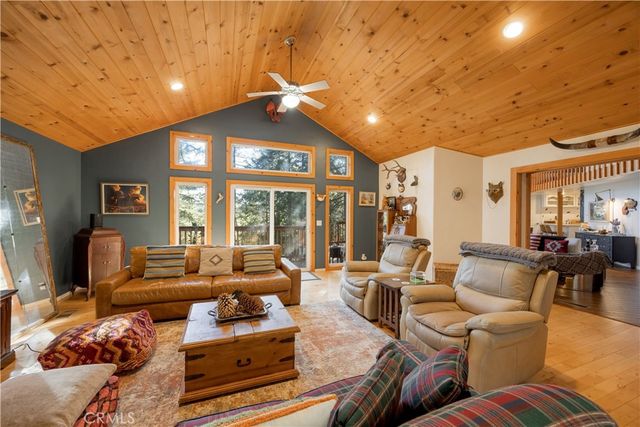 238 Shasta Drive, Lake Arrowhead, CA 92352