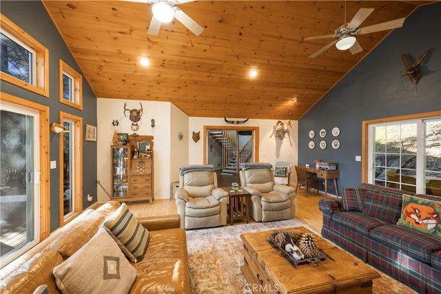 238 Shasta Drive, Lake Arrowhead, CA 92352