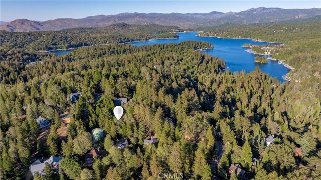 238 Shasta Drive, Lake Arrowhead, CA 92352