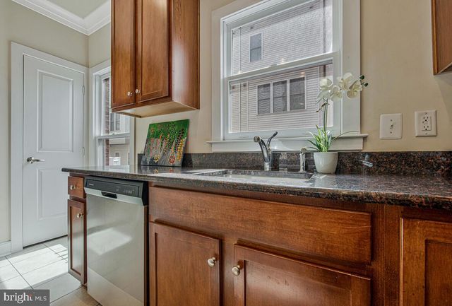 5701 44TH AVE, Hyattsville, MD 20781