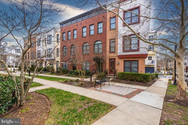 5701 44TH AVE, Hyattsville, MD 20781